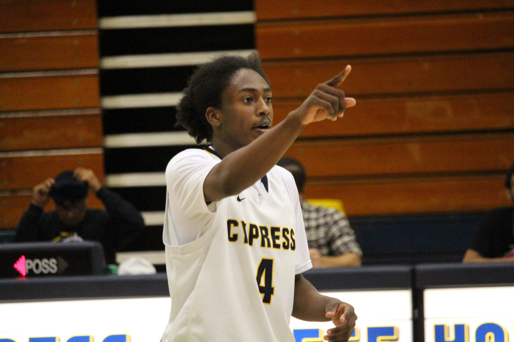 Huge First Half Propels Chargers Past Cuyamaca, 80-62