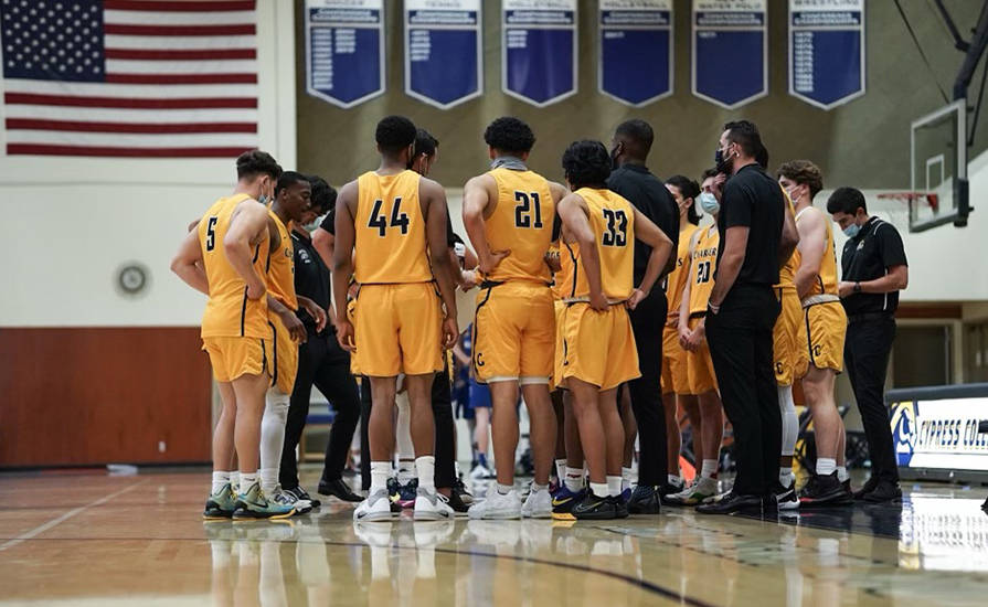 Men's Basketball Tips Off First OEC Exhibition Game of the Season