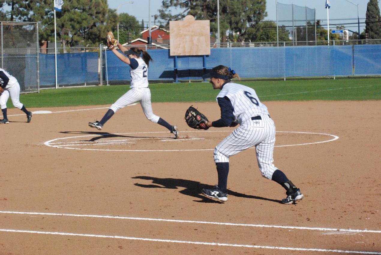 Chargers rally from 2-run deficit to beat Saddleback 5-4