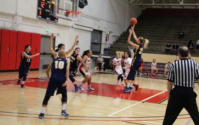 No. 14 Women’s Basketball Downs Santa Ana for 20th Win of the Season