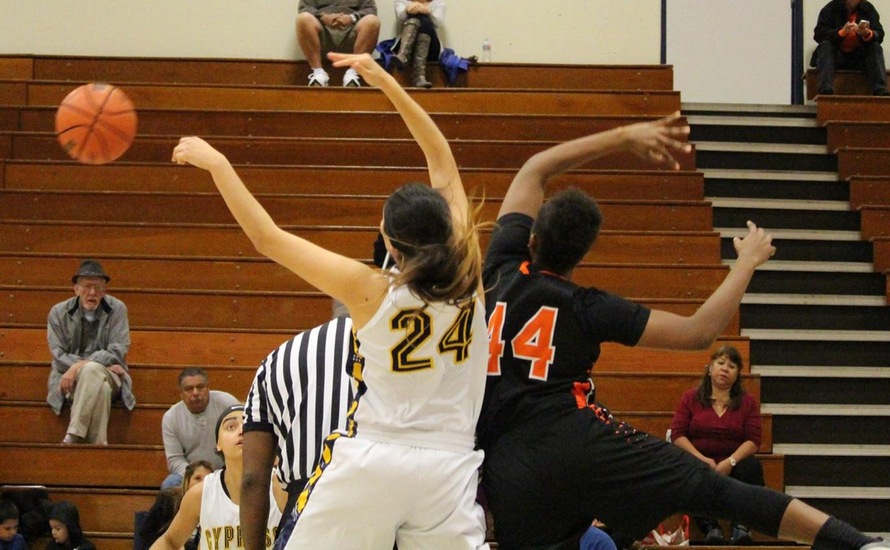 Second Half Surge Pushes Lady Chargers Past Tigers, 82-72