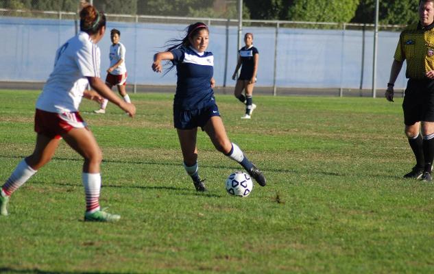 Women’s Soccer Wins on PKs at Canyons in 2nd Round of Playoffs
