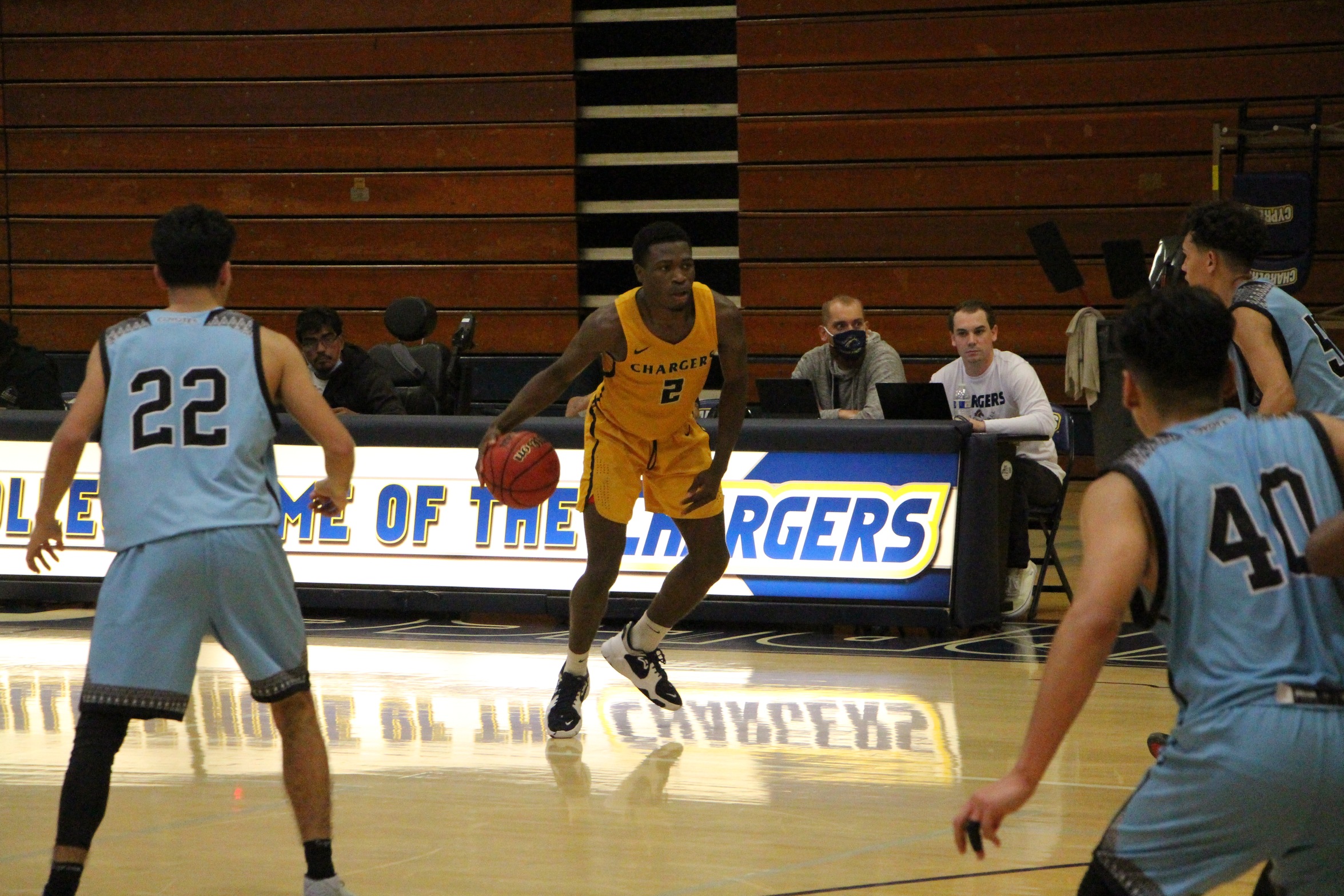 42 Points From Adedigba Lifts Chargers Over Cuyamaca in Overtime