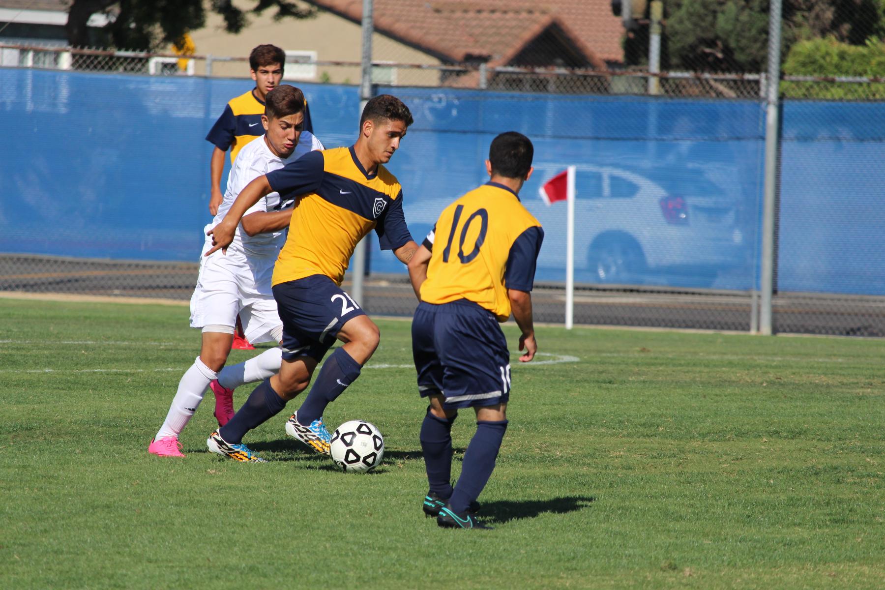 Chargers Fall 2-1 in Conference Opener