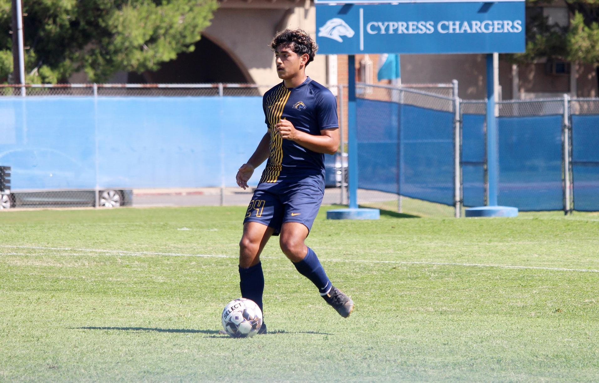 Chargers Outlast Moorpark in 1-0 Finish