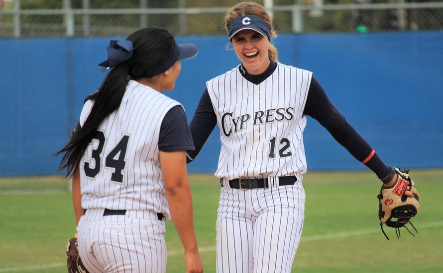 No. 1 Softball Clinches Third Consecutive Conference Title