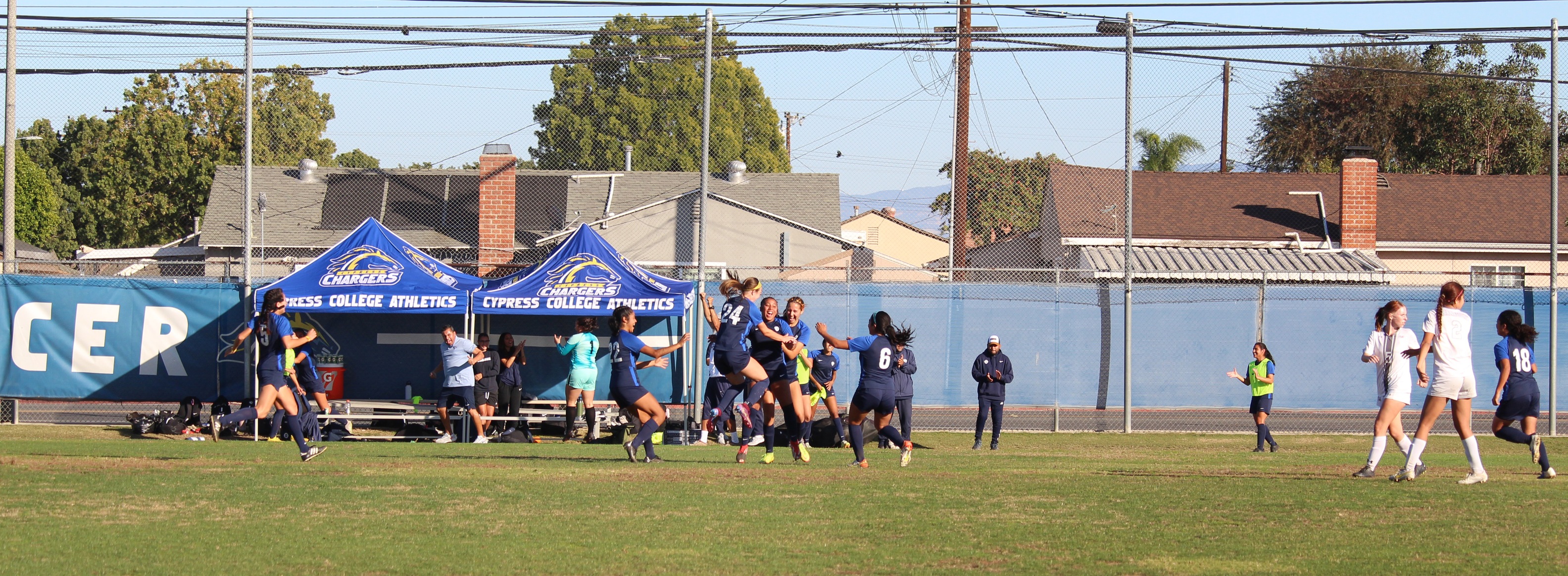 Women’s Soccer Advances in Playoffs After Shutout Victory