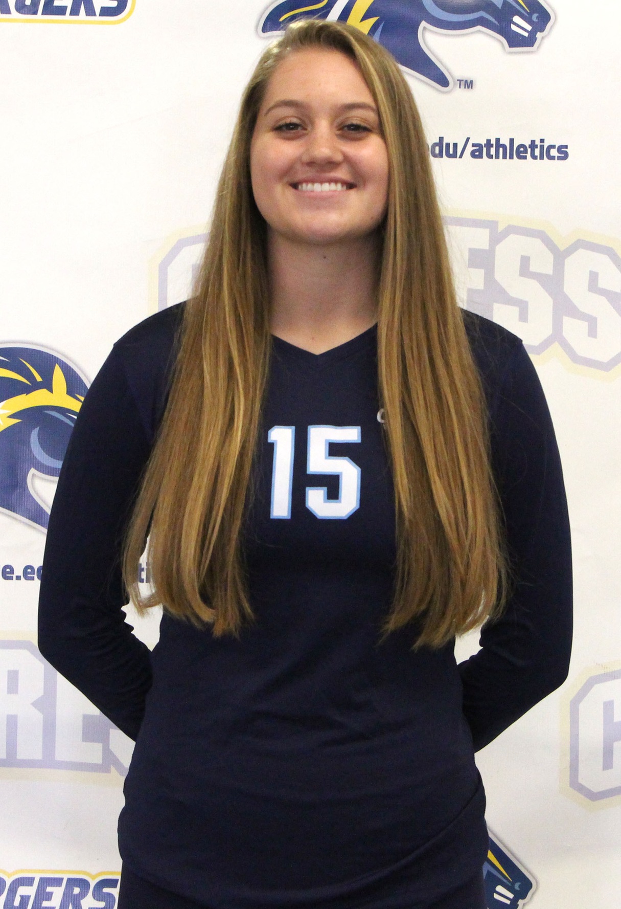 Mary Hicks Earns Charger of the Week (Nov. 18-24)