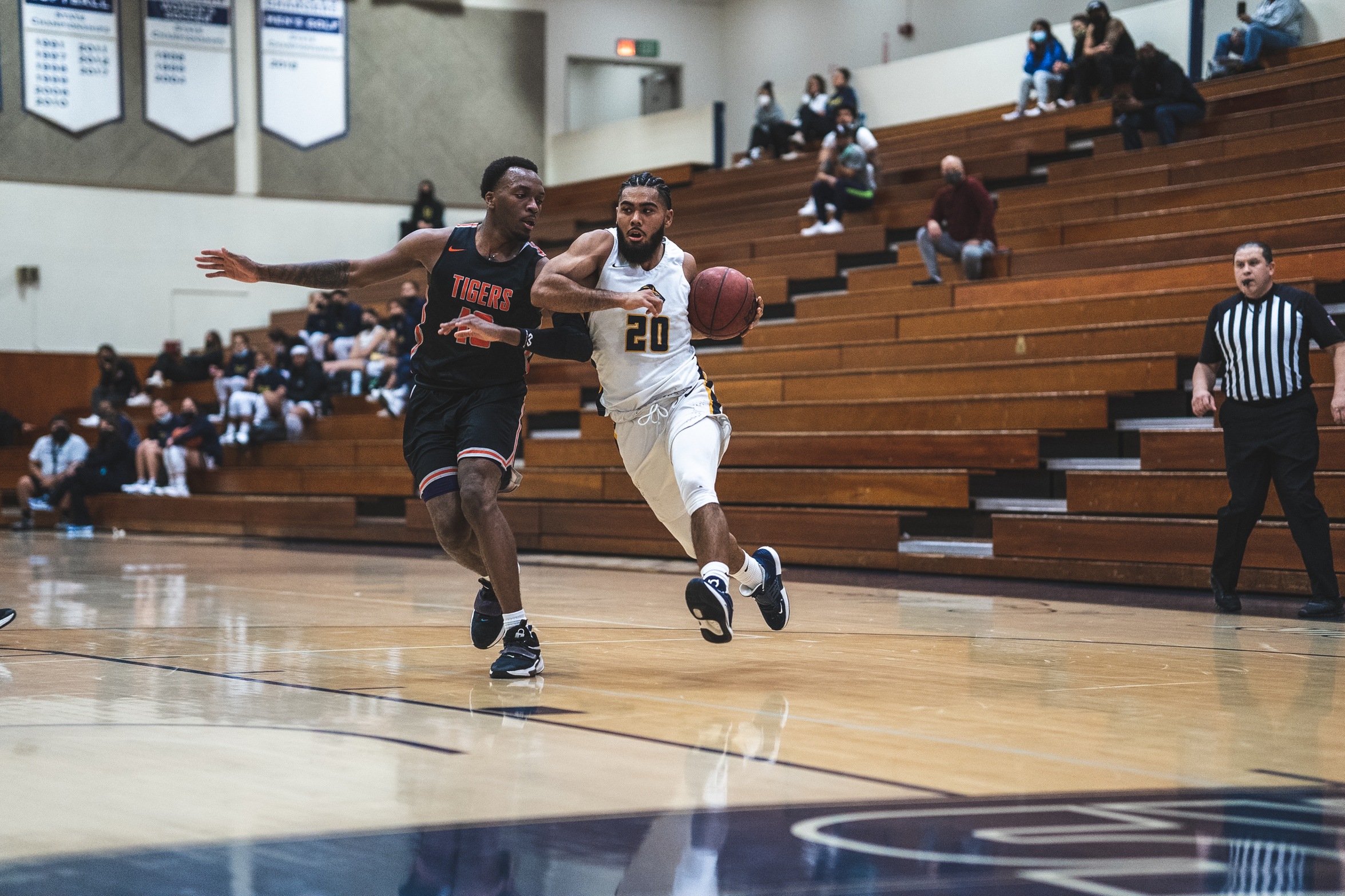 Irvine Valley Squeaks Past the Chargers, 46-44